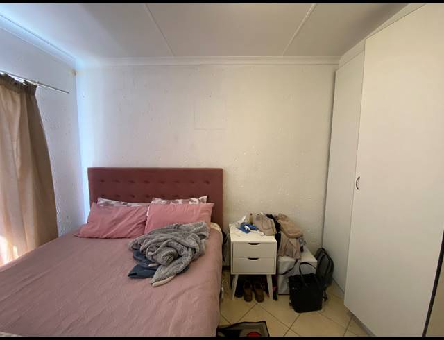 1 BEDROOM FLAT FOR SALE IN RENSBURG
